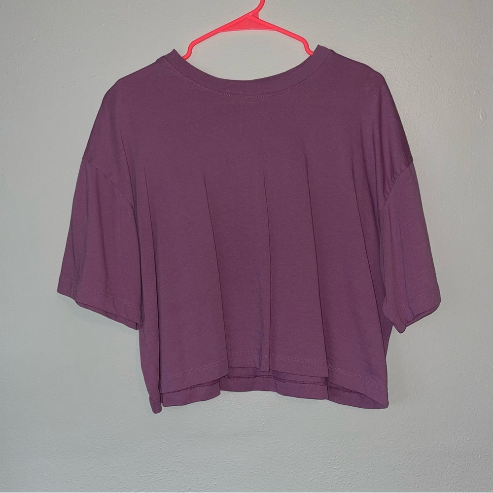 Old Navy Cropped Vintage Tee